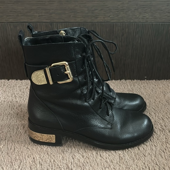 Vince Camuto Vo-Wannett Boots - Picture 3 of 12